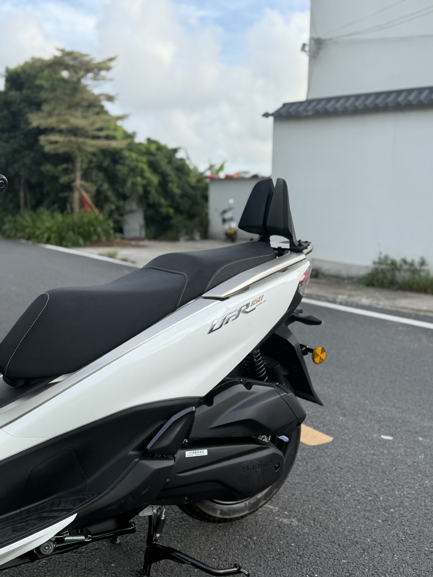 Suitable for Haojue Ufr150 Backrest Modified Ufr with Rear Passenger Backrest and Rear Passenger Lumbar Support for Non-Destructive Installation