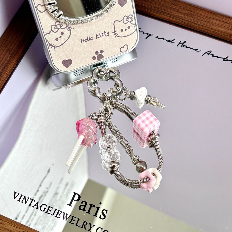 Sweet girl style patterned square snake bone chain phone strap with heart-shaped bow, cute girl phone accessory Sweet girl style patterned square snake bone chain phone strap with heart-shaped bow, cute girl phone accessory