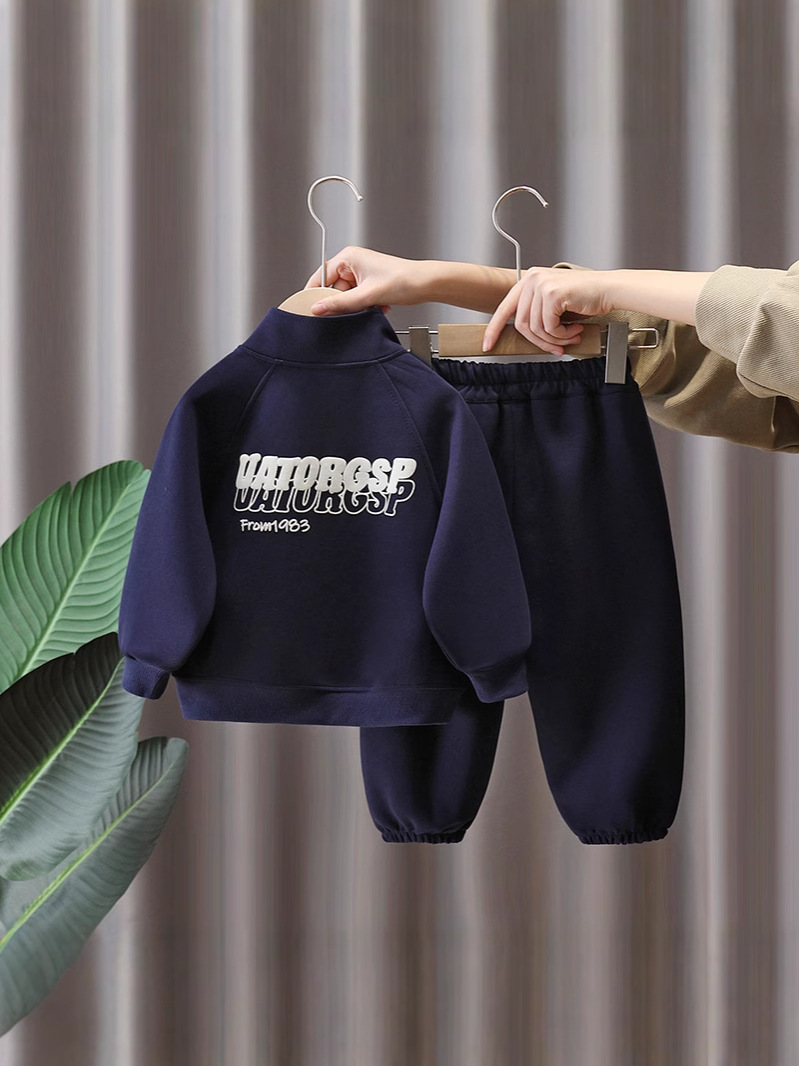 Conjunto de Sudadera con Cuello Alto para Niños 7844, Nueva Colección Primavera-Otoño 2026, Ropa Infantil Moderna y Elegante, Conjunto Deportivo de Dos Piezas