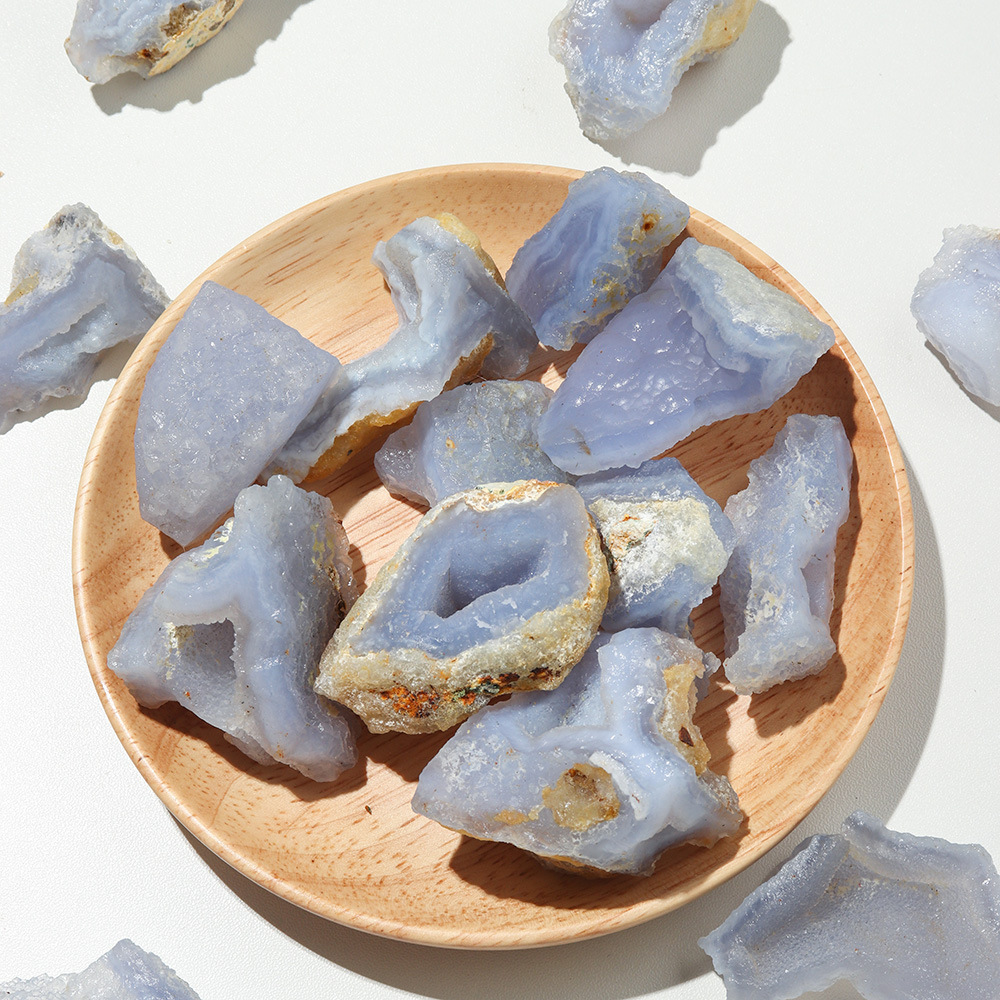 天然水晶蓝纹玉髓玛瑙原石原皮把玩件桌面装饰水晶摆件厂家批发