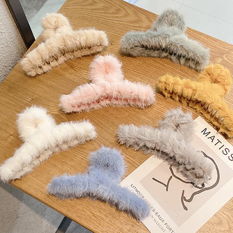 Clip de pelo de peluche cuchara trasera clip de pelo grande clip de otoño e invierno nuevo clip de pelo clip de tiburón clip tocado para las mujeres