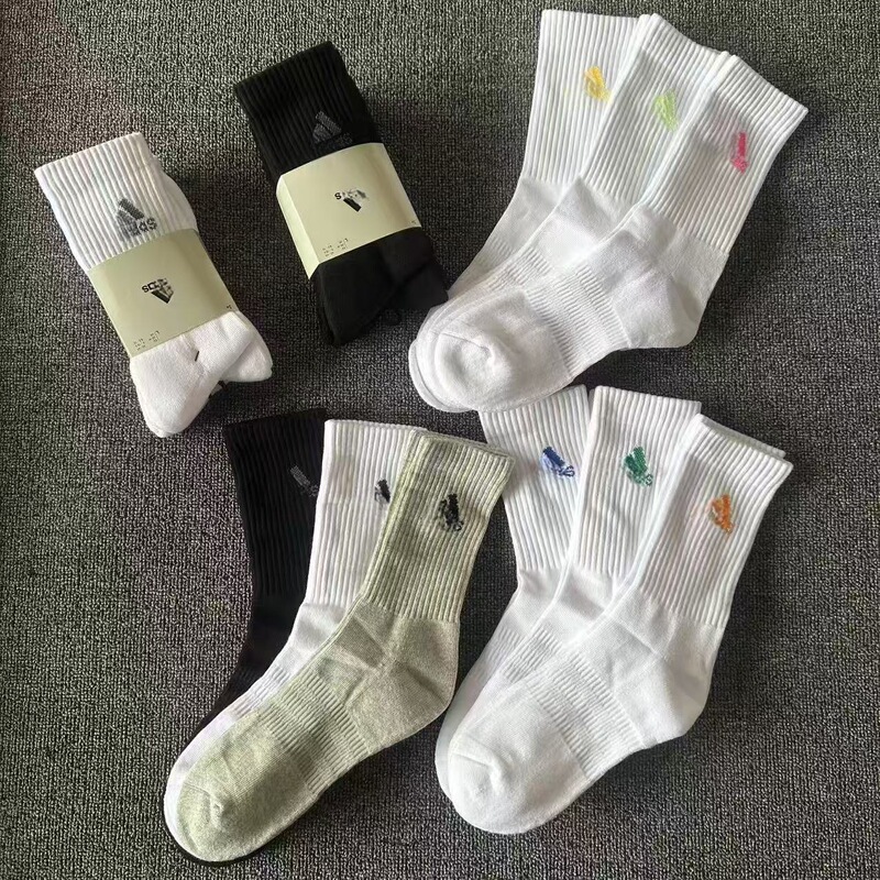 Adstet Three-Pair Pack Socks, Clover Classic Black and White Sports Socks, Men's and Women's Casual Running Breathable Basketball Socks, Cotton Adstet Three-Pair Pack Socks, Clover Classic Black and White Sports Socks, Men's and Women's Casual Running Breathable Basketball Socks, Cotton