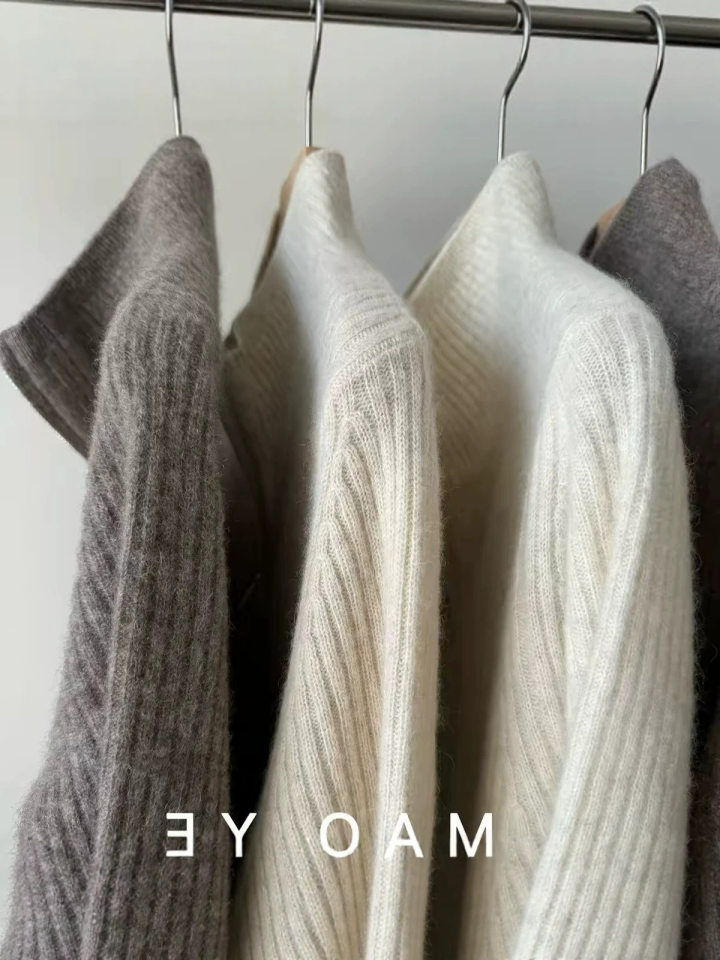 Áo khoác cardigan len lông cừu nguyên chất dài tay cổ bán cao, khóa kéo đôi, sọc gân dọc tôn dáng — Màu cà phê, Màu tự nhiên, màu đen