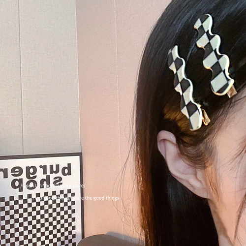 Checkerboard hair clip  new style Internet celebrity female seamless bangs clip broken hair clip small clip side clip headwear