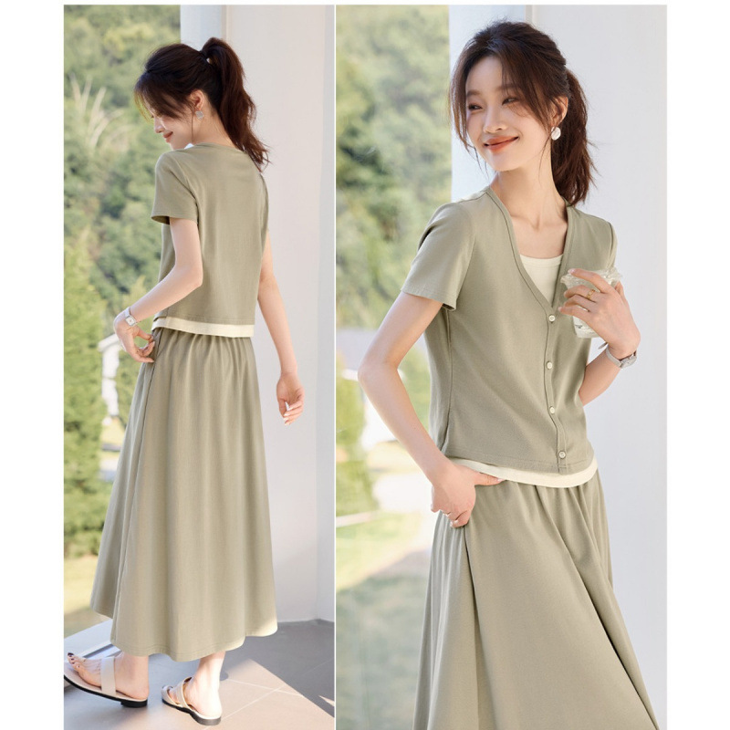 Contrast Color Fake Two-piece Casual T-shirt Skirt suit 2025 Summer Design Sense Women's Suit