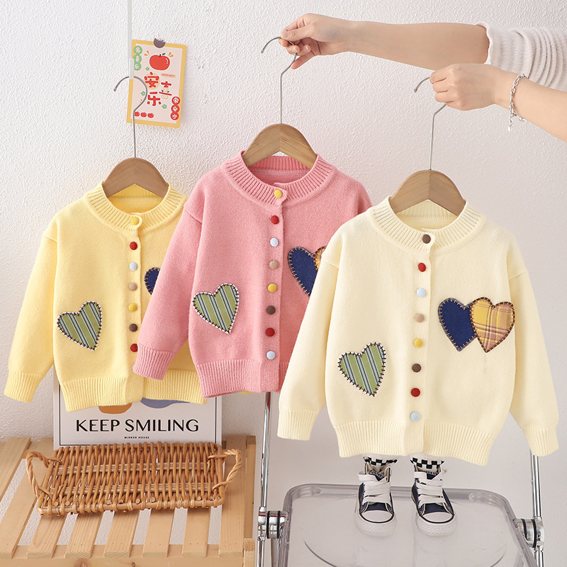 Quality original large number of in stock girls 2025 spring new fashion Joker love sweater big children's knitting