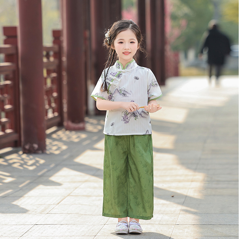 소녀 풍경화 녹색