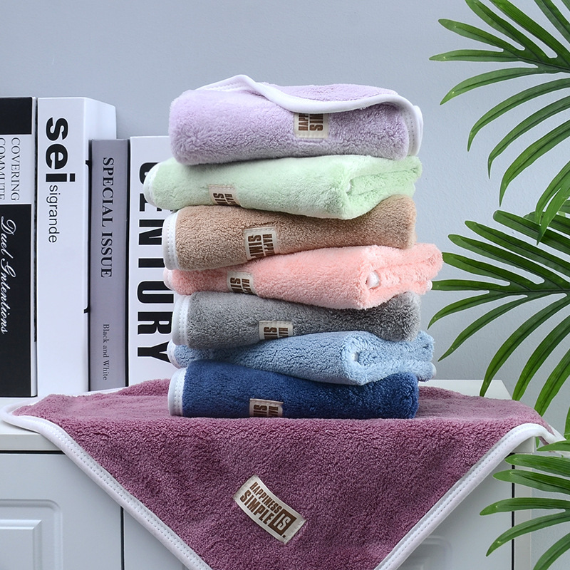Cross-Border Delivery of Kidsren's Coral Velvet Thickeneded Face Wash and Beauty Wrapped Small Square Scarf Gift Promotion Hand Mixed Gift