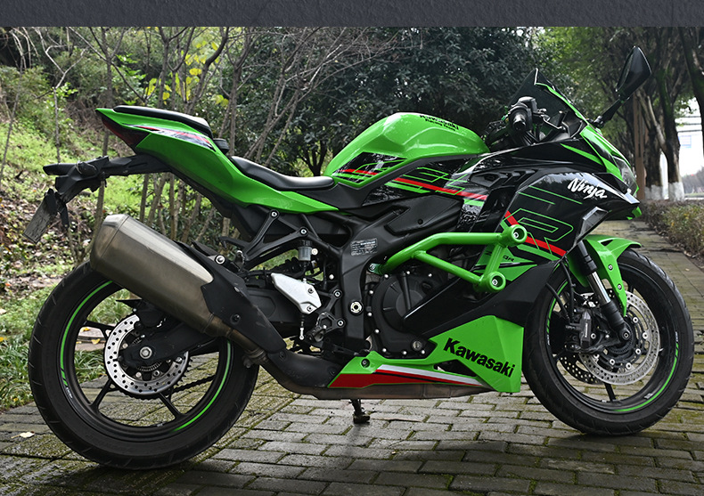 Suitable for Kawasaki Zx-4R Crash Bars, Anti-Fall and Anti-Collision Bumpers, Aluminum Alloy Head Spring Racing Bars Modification
