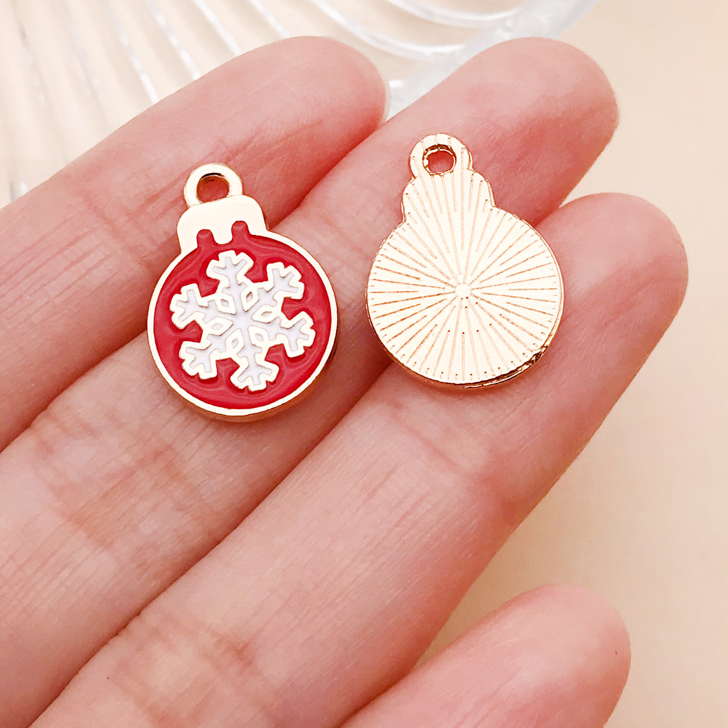14205-J-红白色滴油锌合金圆形圣诞雪花13x19-1.