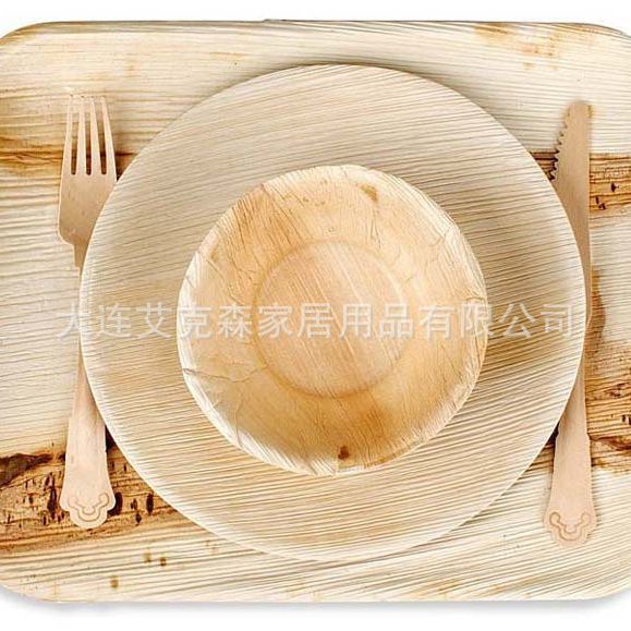 Disposable Plates, Biodegradable Plates, Odor-Free Palm Leaf Plates, Can Be Combined, and the Packaging Can Be Customized Disposable Plates, Biodegradable Plates, Odor-Free Palm Leaf Plates, Can Be Combined, and the Packaging Can Be Customized