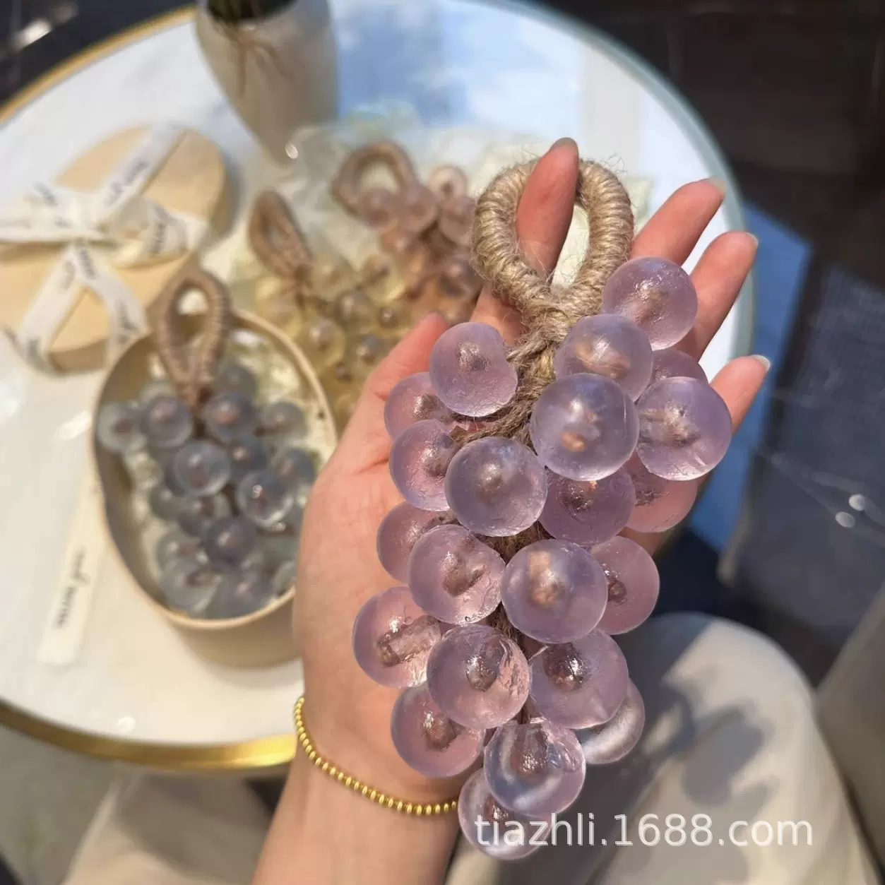抖音爆款水晶葡萄手工皂洁面沐浴滋润精油皂迷你透明葡萄串香皂