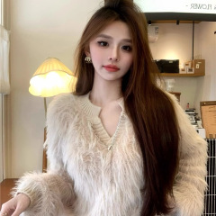 デザイン感ミンクのセーターに似せてゆったりしています。