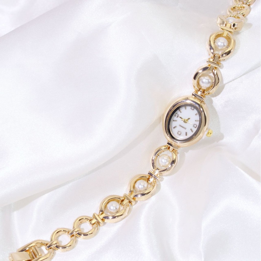 Cross-Border New Bracelet Watch for Women, Oval Steel Band, Second-Hand Light Luxury Imitation Pearl Watch, Temperament Manufacturer Direct Sales