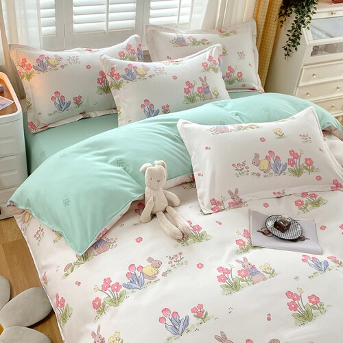 Small fresh thickened brushed four-piece set wholesale AB version student home machine washable bed sheet and quilt cover three-piece set