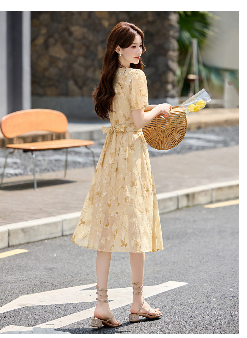 Đầm maxi nữ thắt eo tay bồng họa tiết hoa nhỏ cổ chữ V phong cách tea dress — Màu hồng, màu vàng chi tiết 15