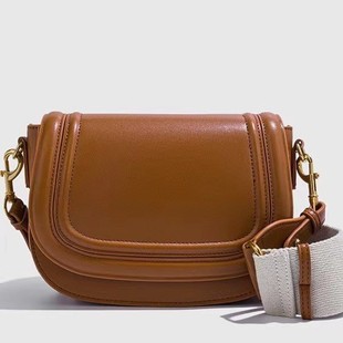 Z Korean Style New Women's Bag Cross-border Wholesale 2024 New Wide Shoulder Strap Crossbody Underarm Saddle Bag Trendy Women's Bag