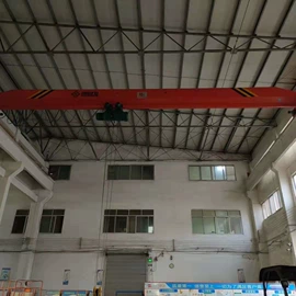 起重机;起重葫芦;起重装卸设备