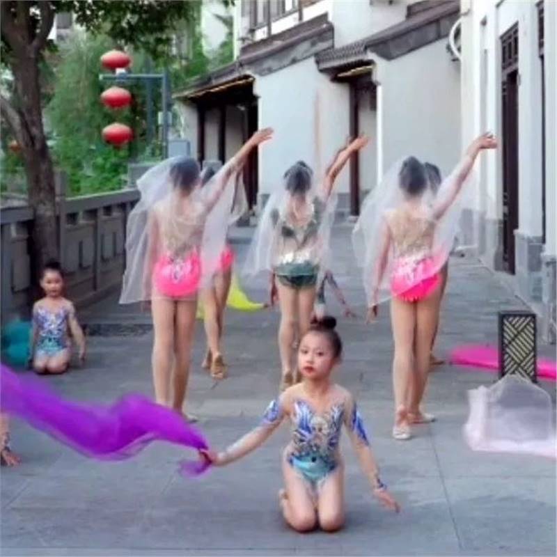 Ritmik Gimnastika Üçün Şəffaf Tül Rəqs Pərdəsi