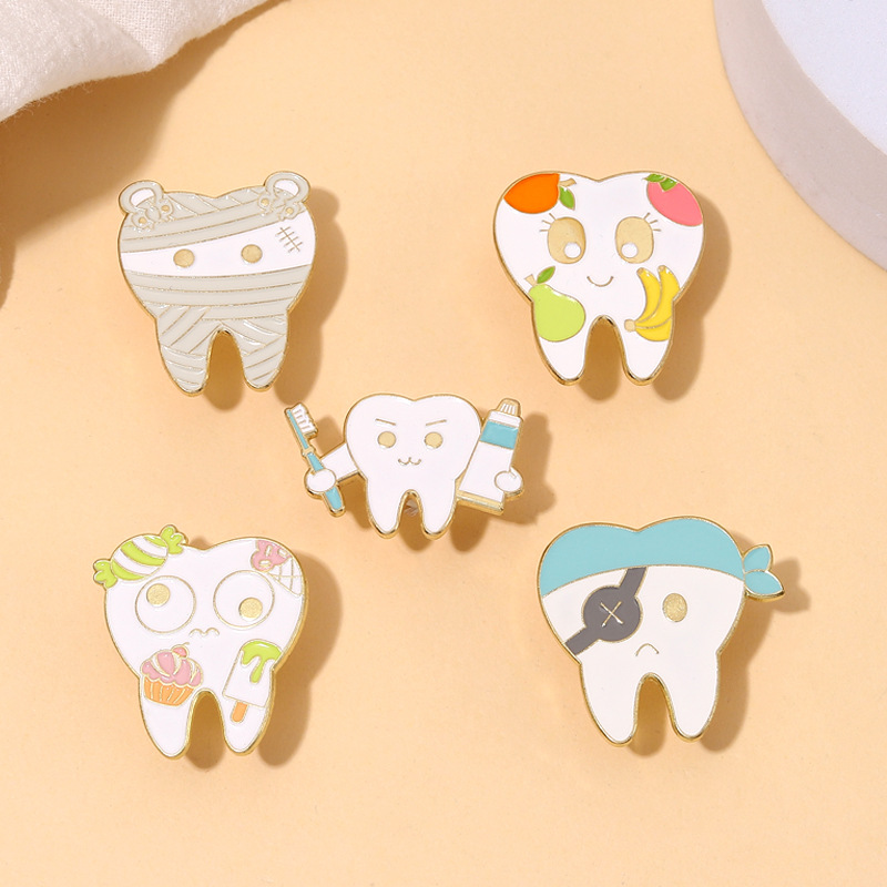 Cute Pin Ice Cream Fruit Alloy Plating Unisex Brooches display picture 1