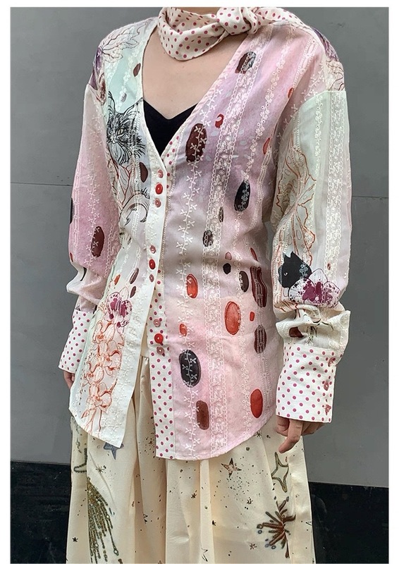 “荷鲁斯”手绘水彩猫咪印花衬衫女波点领巾系带收腰衬衣|undefined