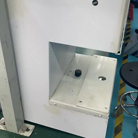 户外望远镜;户外夜视仪;光学机具