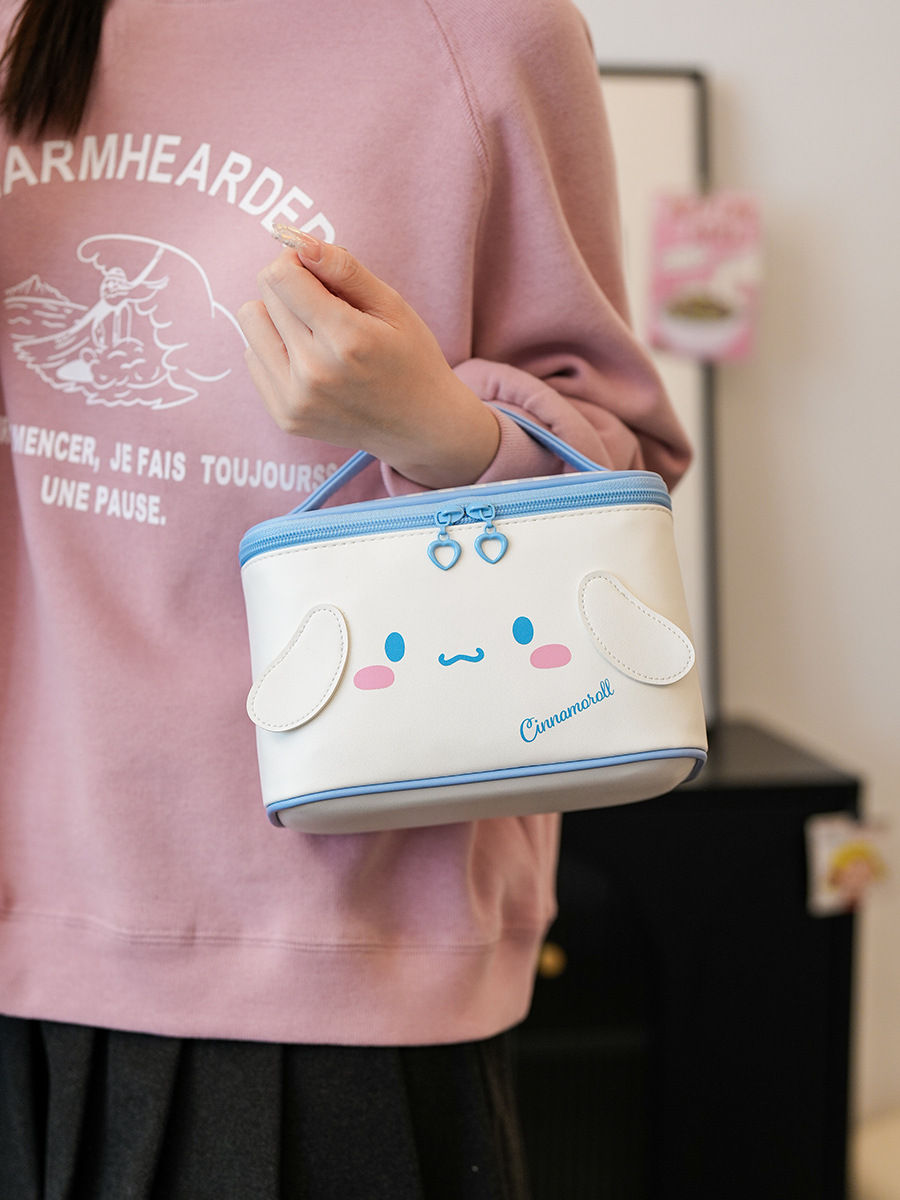 サンリオシンプル大耳犬かわいいアニメ化粧バッグ貿易大容量高颜値旅行携帯収納バッグ