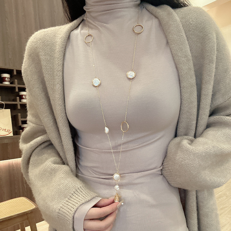 ¡Chica caliente! Natural de agua dulce perla suéter cadena nicho alto sentido sexy collar Europa y América 18K chapado en oro retención color