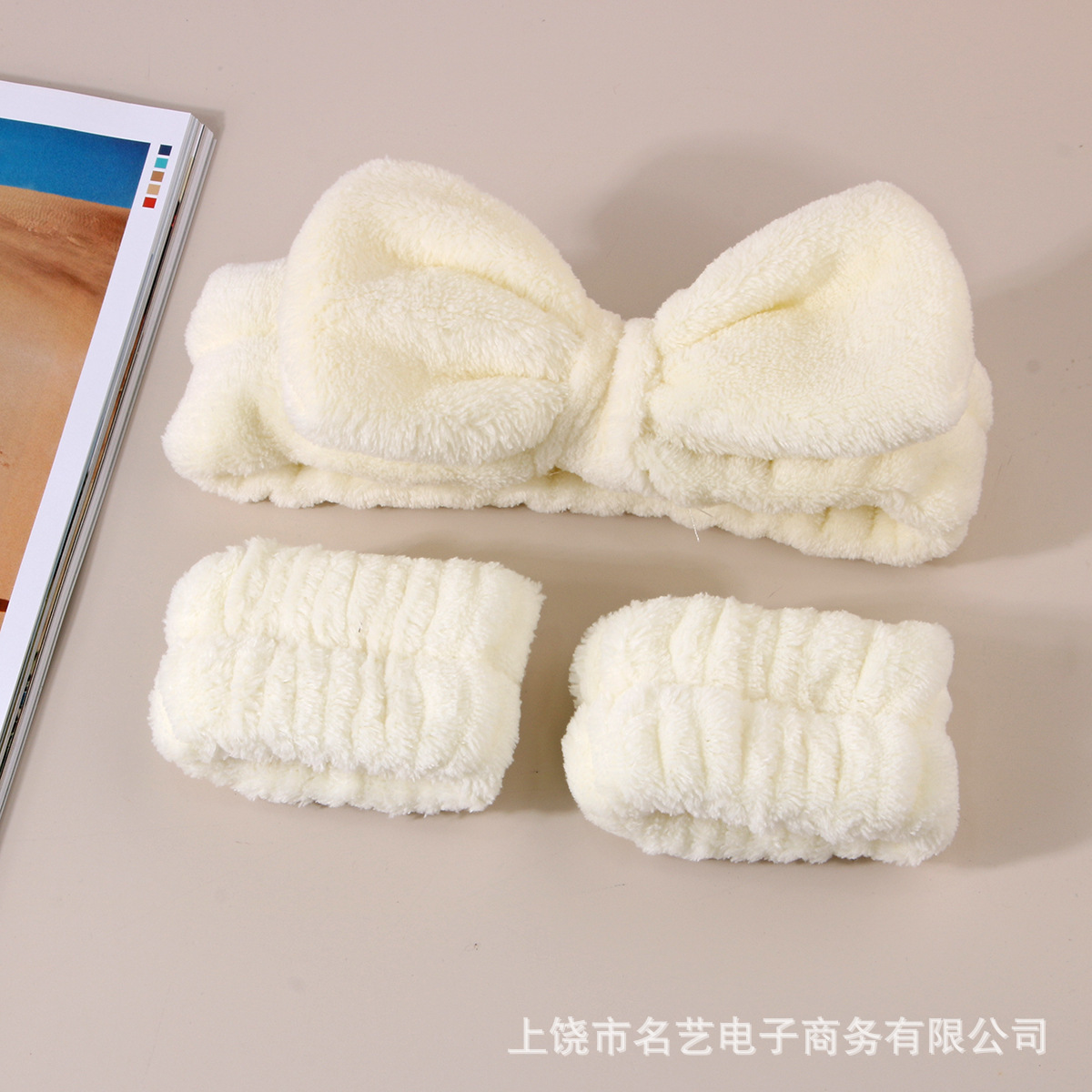 Bow Europa y América transfronterizos peluche correa de pelo pulsera lavado facial pulsera spa absorción de agua sudor impermeable