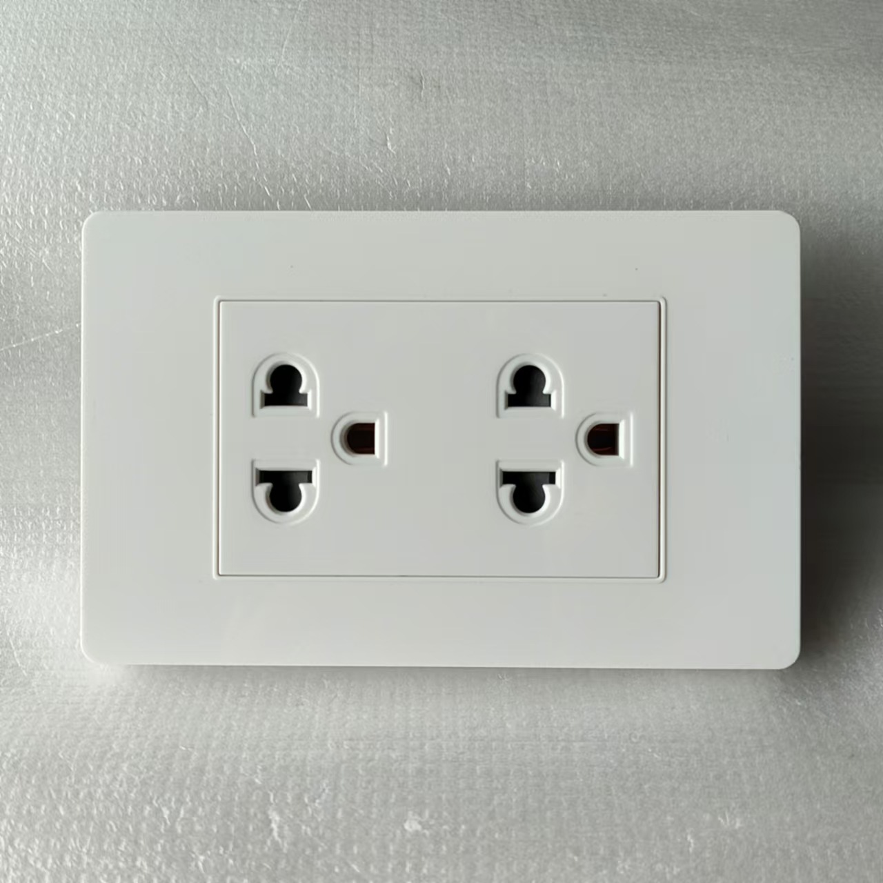 118 enchufe de alimentación del panel de conmutación de comercio exterior interruptor oculto doméstico enchufe de conmutación europeo inglés - Americano - tailandés image 36