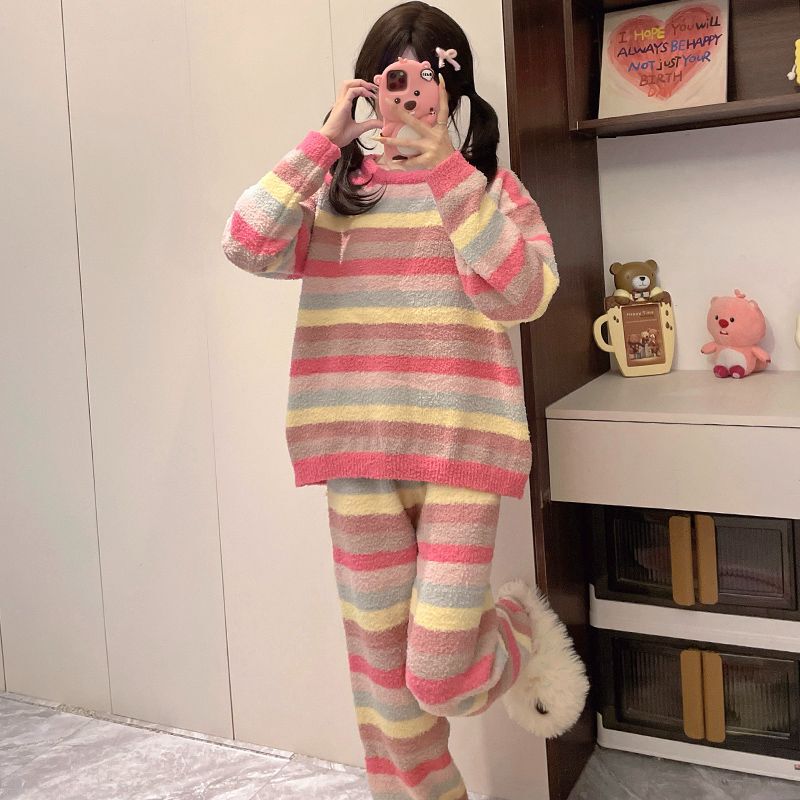 Pajamas Women's Autumn and Winter fleece-lined Thickened Sweet Internet Popular Wind Small Coral Fleece Warm 2024 New Home Clothes Pajamas Women's Autumn and Winter fleece-lined Thickened Sweet Internet Popular Wind Small Coral Fleece Warm 2024 New Home Clothes