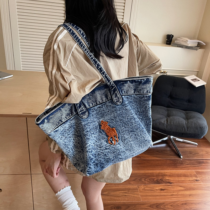 니치 레트로 디스트레스드 워싱 데님 토트 백 2025 신작 통근 쇼핑백 대용량 휴대용 숄더백