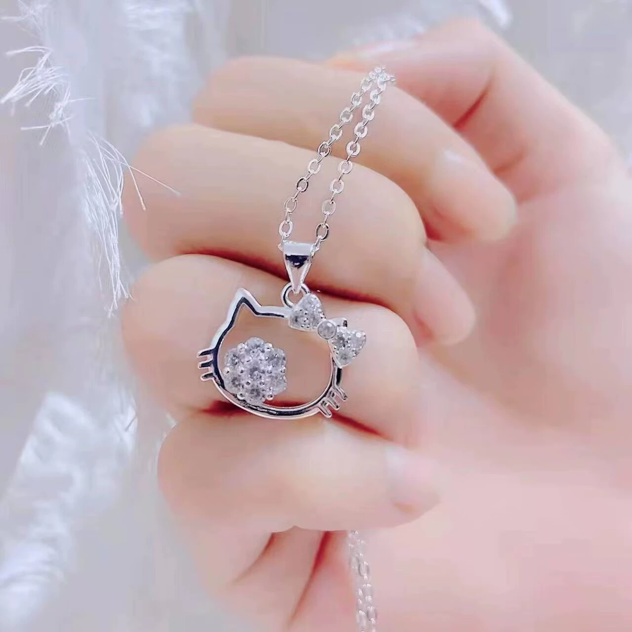 Кулон-цепочка (HeIIokitty) Милый котовый сердечек-подвеска, кристальные акценты, подарок девушке