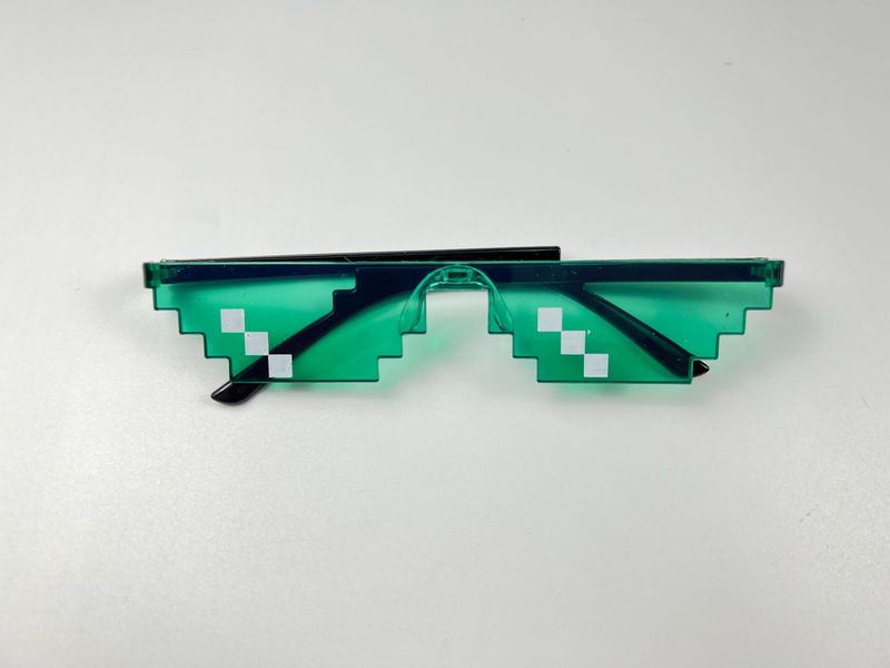 新しいモザイクメガネ二次元サングラス Minecraft パーソナリティピクセルサングラス卸売パーティーメガネ爆発|undefined