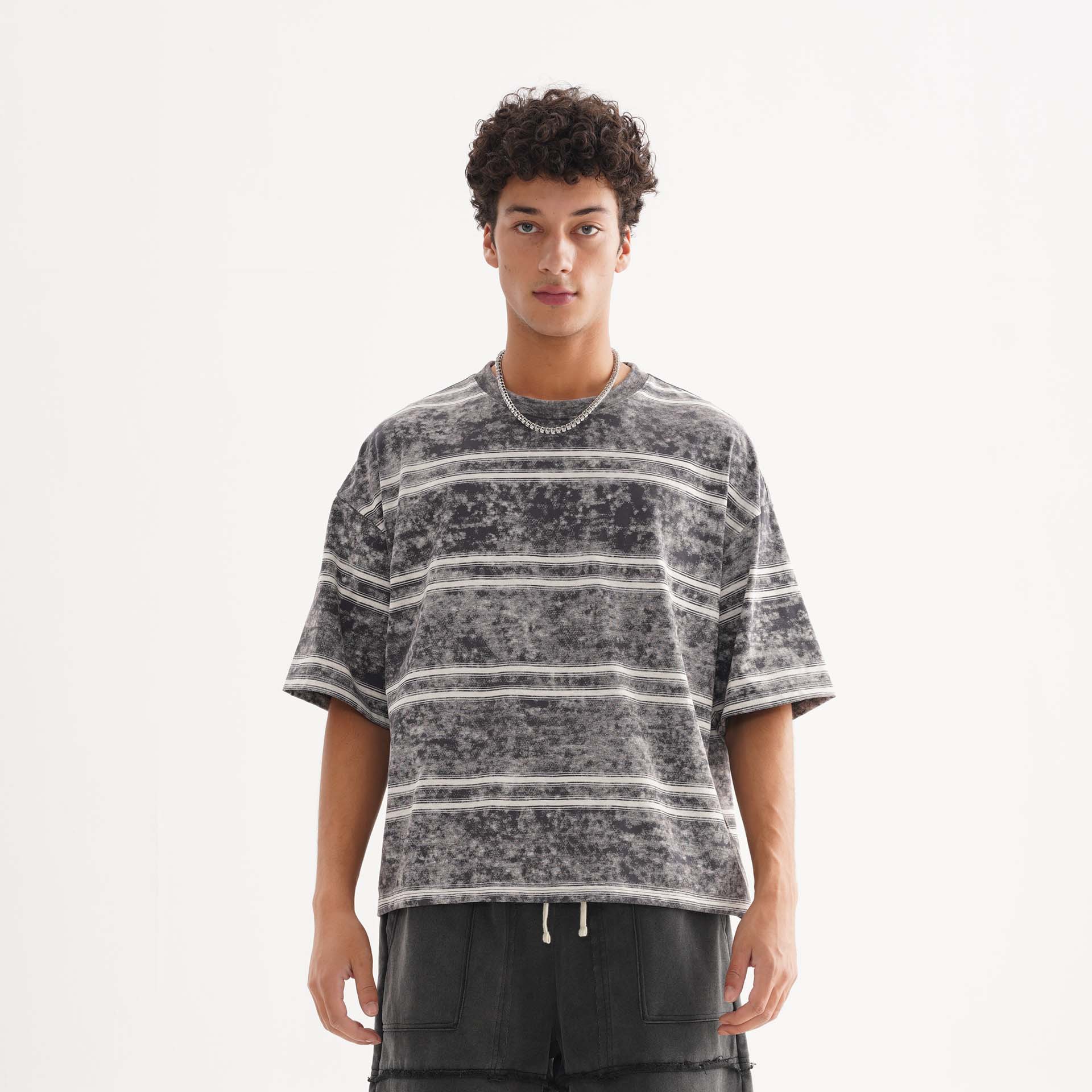 ETAI ropa de hombre marca de moda de verano de mangas cortas vintage camiseta a rayas corta versión suelta estilo casual versátil