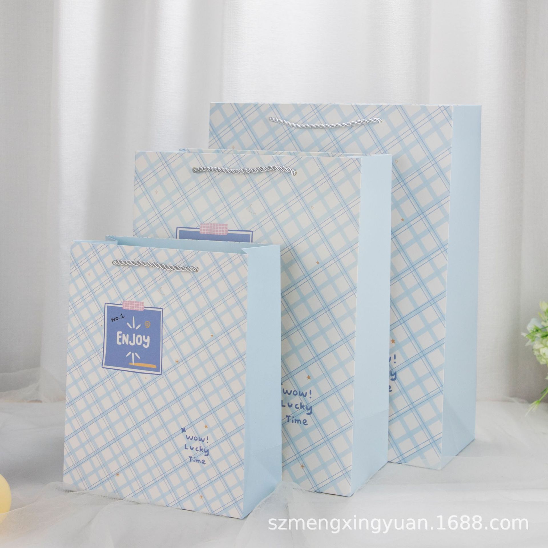 Moda simple más signo grande tamaño pequeño Día DE LA Madre cumpleaños de los niños ins estilo bolsa de regalo Regalo de Cumpleaños bolsa de papel portátil