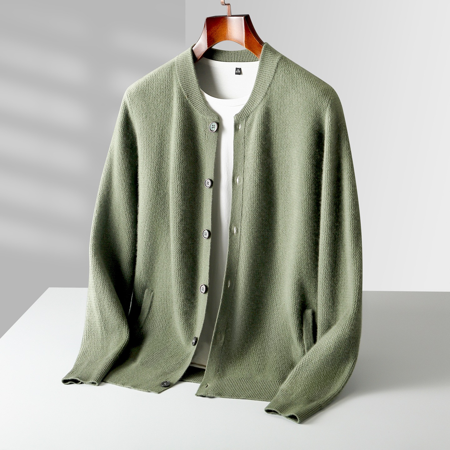 Amazon men's stand-up collar wool cardigan, simple urban style, knitted sweater for autumn and winter, new thickened outerwear
