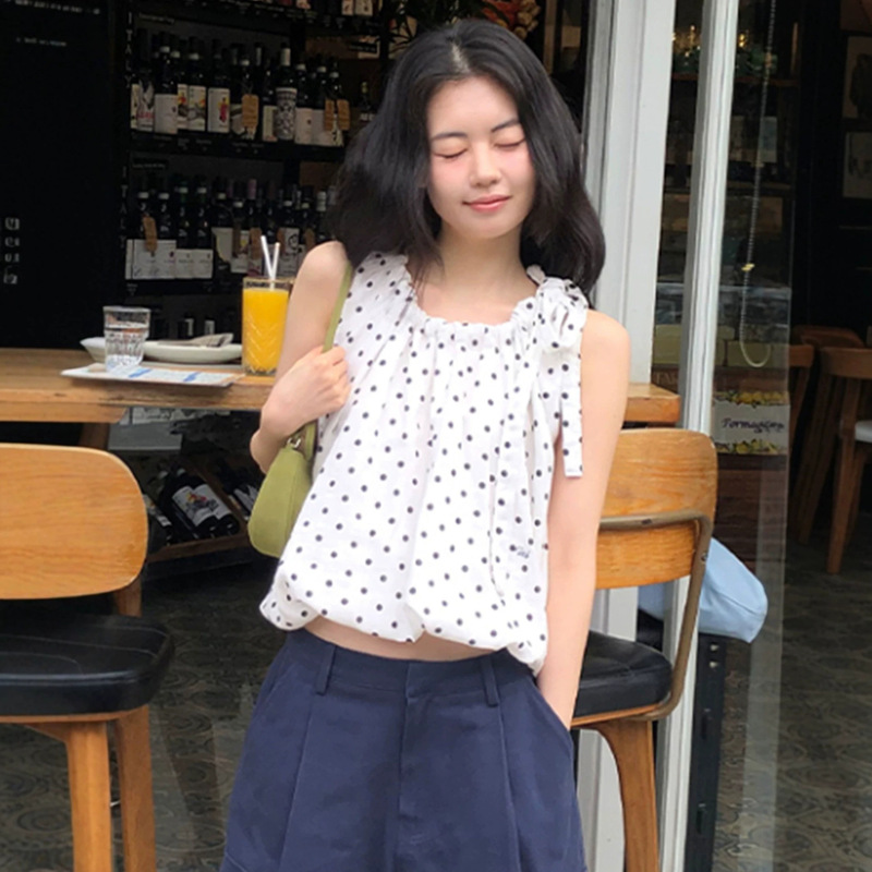 Without Summer Sleeveless Tie-Up Shirt for Women, Korean Style Simple Design Drawstring Polka Dot Plaid Short Top Without Summer Sleeveless Tie-Up Shirt for Women, Korean Style Simple Design Drawstring Polka Dot Plaid Short Top