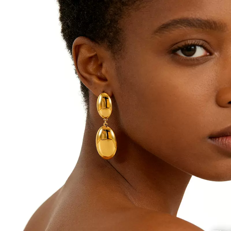 欧美小众设计感个性光面椭圆型耳钉18K金女钛钢简约气质轻奢耳饰