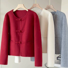 小西装;半身裙;女式毛呢外套