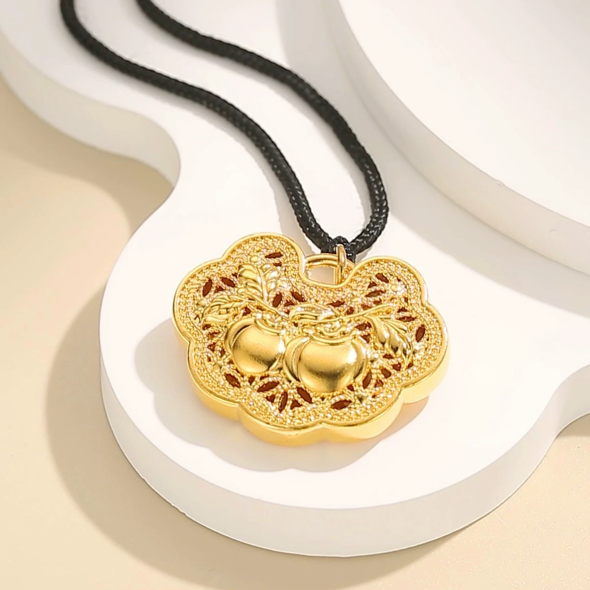 Кулон-замочек "Все идет гладко", изысканный позолоченный кулон с дизайном в виде хурмы, исполняет желания, детский замочек, чистое золото.