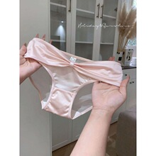 纯欲美爆了！这条蜜桃粉内裤我能穿一整个春天~缎面网纱温柔内裤~