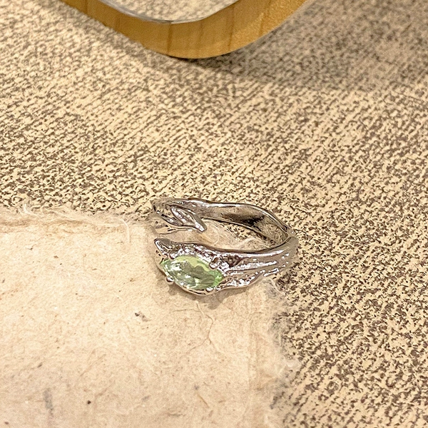 One size ring