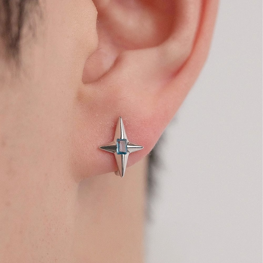 Ear cuff a forma di stella a quattro punte con zircone blu_voghion.com