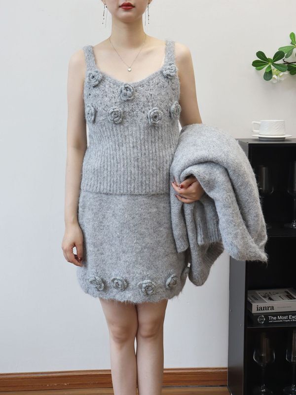 立体花朵针织马甲+毛衣外套+半身裙三件套女2025秋冬穿搭一整套女|undefined