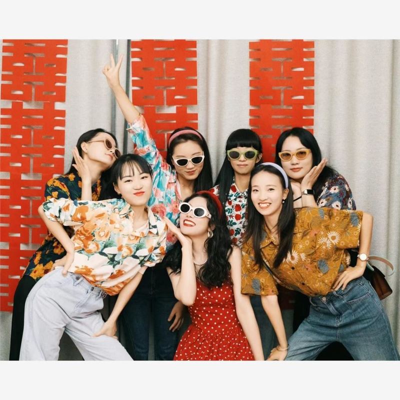 Party Sisters Outfit Retro Hong Kong Style Floral Shirt 8090S Nostalgic Adult Dressing Gown Female Group Dance Performance Outfit