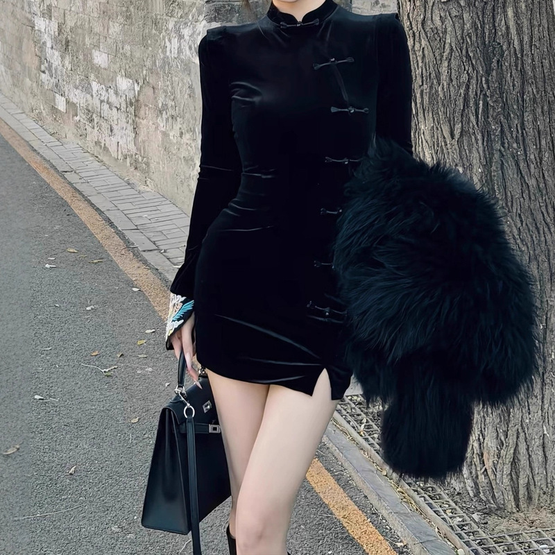 Women's Autumn and Winter Slim-Fitting Bottoming Hip-Covering Birthday Short Skirt New Chinoiserie Black Velvet Long-Sleeved Dress