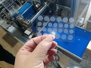 Acne Sticks Colloidal Coating Die Cutting Machine Nose Sticks
