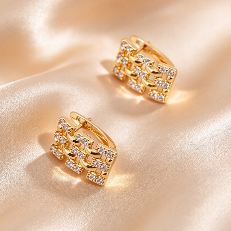 Pendientes de Aro con Zirconia de Aleación de Cobre Bañado en Oro de 18K