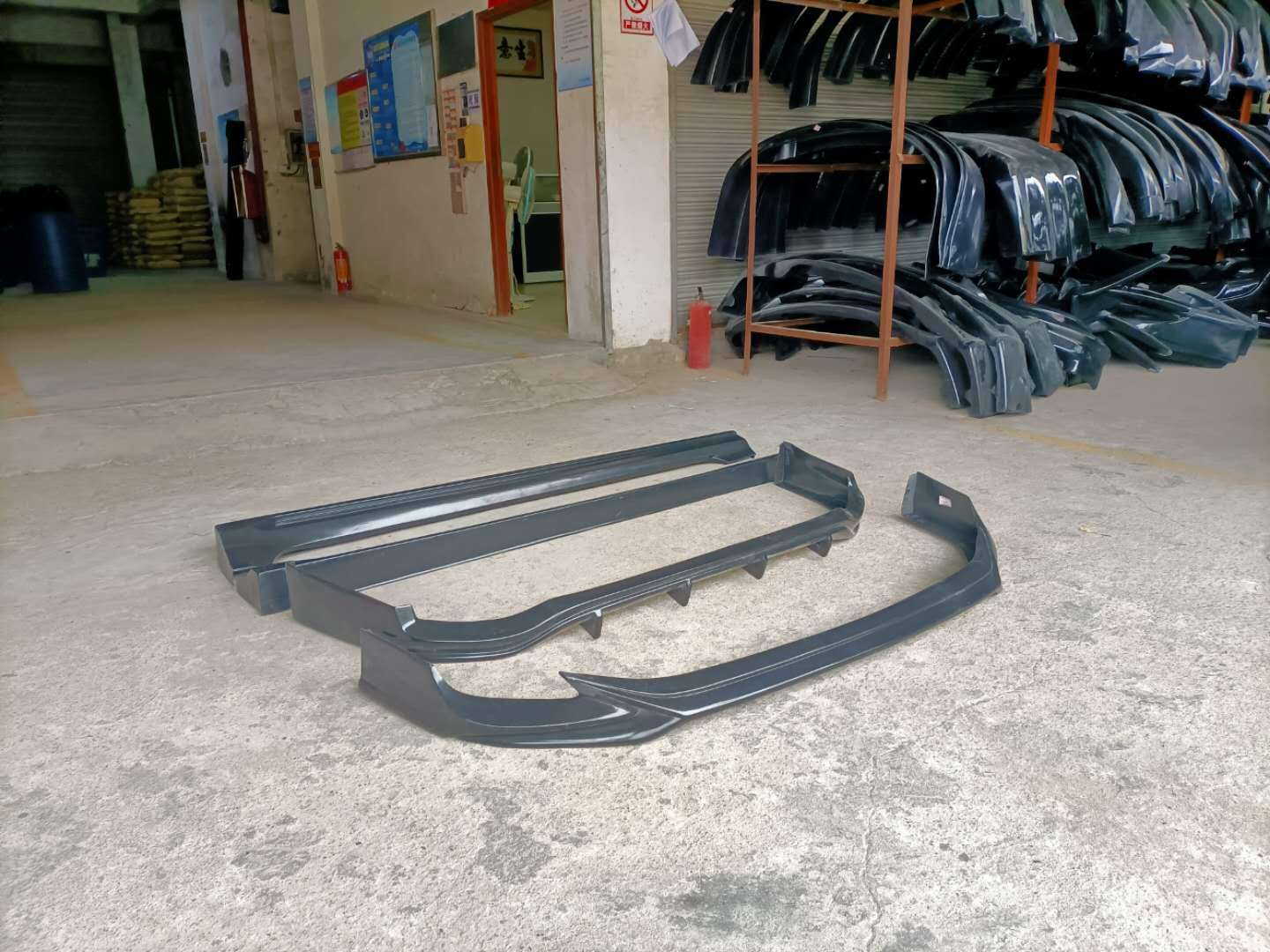Suitable for 19-23 Corolla Models: Front Lip, Front Spoiler, Side Skirts, Rear Lip, Rear Spoiler, Lower Skirt, Black Warrior
